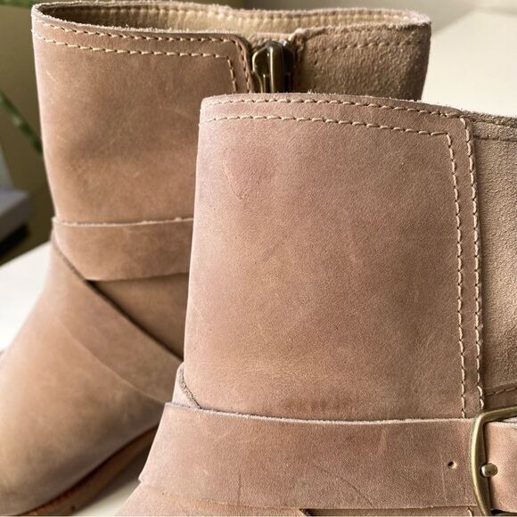 SOREL Women's Cate Buckle Bootie leather size 7 - Picture 8 of 12